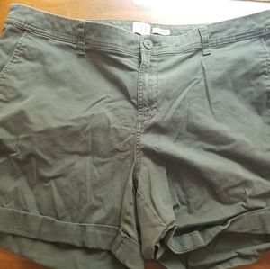 💚 Green Chino Shorts 💚